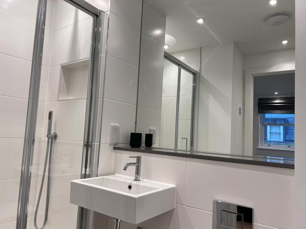 Chapel - Central Studio Apartment Bath Kültér fotó